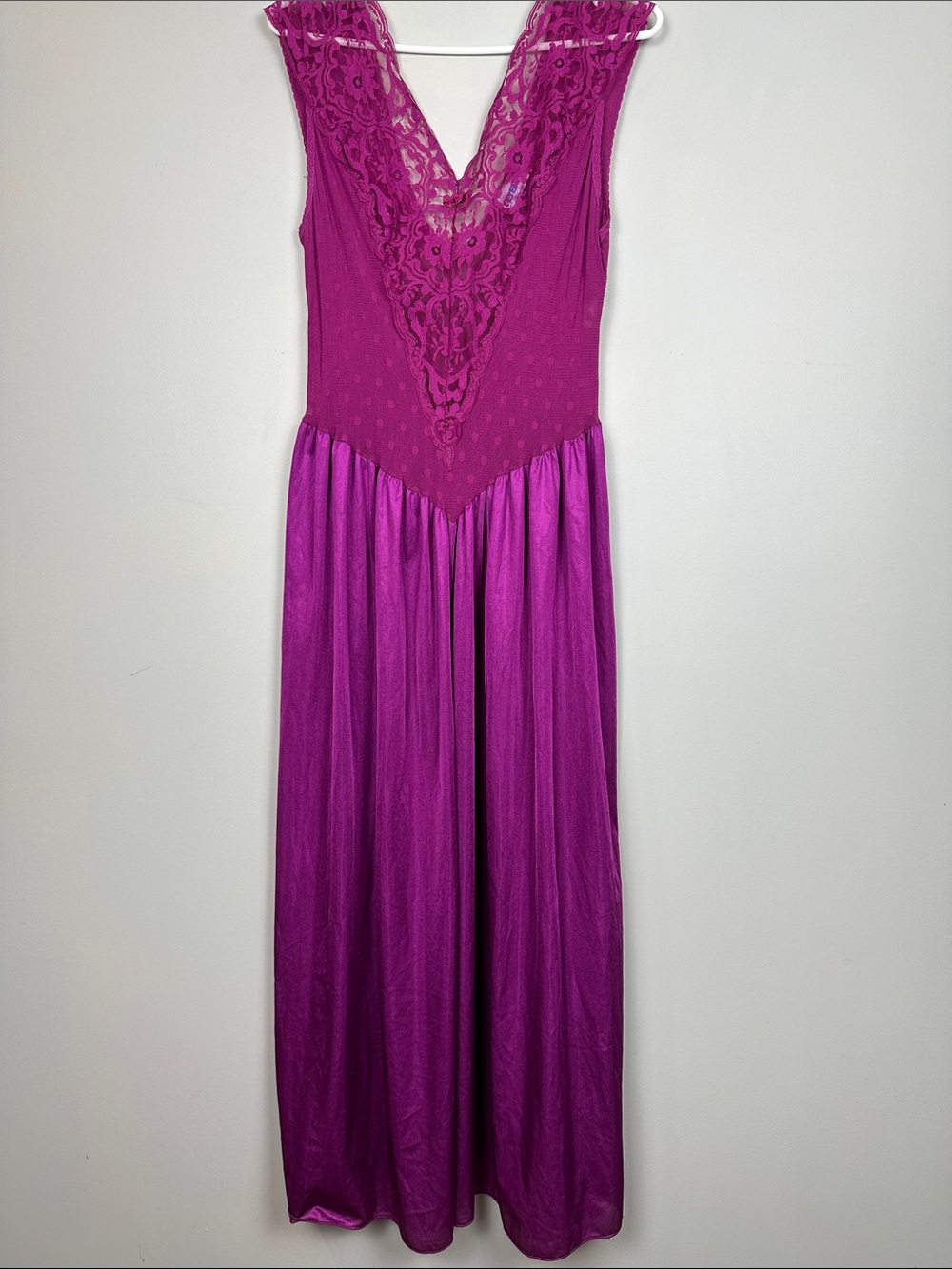 222. vintage nightgown, lace dress slip.